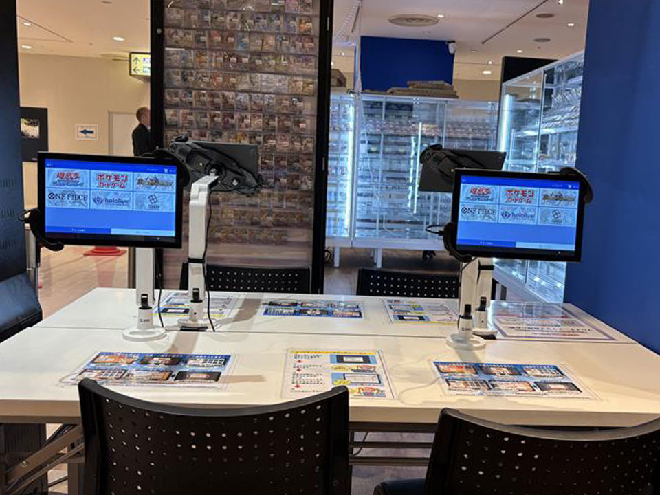 カードボックス広島アルパーク店_カードサーチャーコーナー